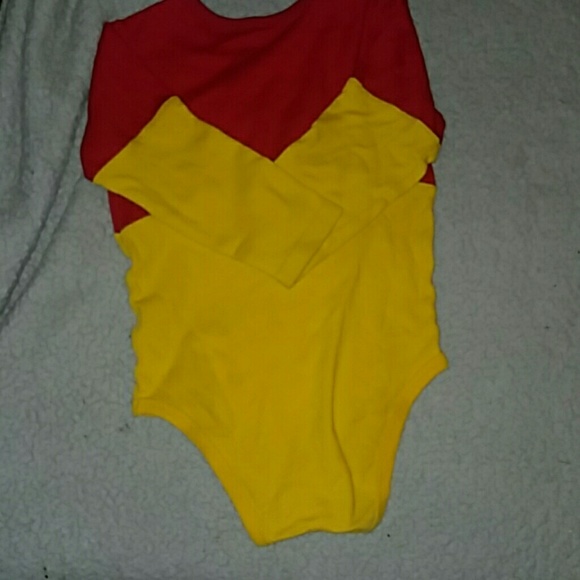 Winnie the Pooh onsie/costume 24 months - Picture 4 of 6